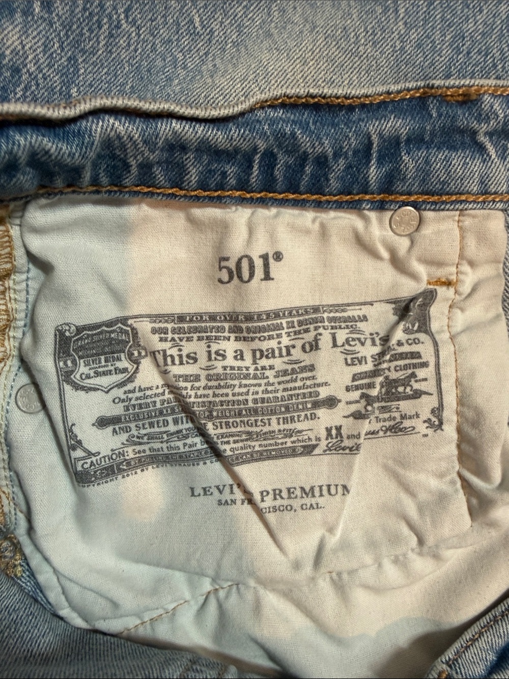 Levi's Wedgie Icon Fit Jeans size W29 L30 Tango Light Wash - Picture 7 of 8